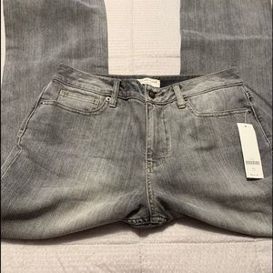 NWT Coldwater Creek Sz 8P grey mid-rise, straight leg denim jeans.
